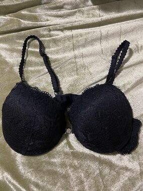 La Vie En Rose Black Lace Underwire Padded Bra